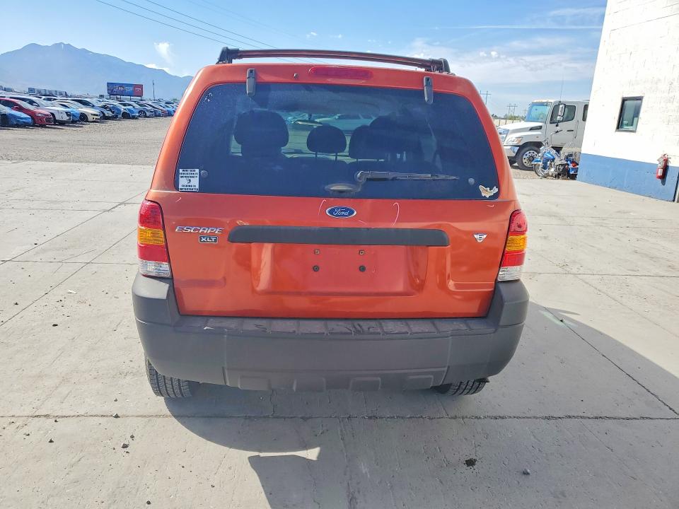 56050136 :رقم المزاد ، 1FMYU93196KC94054 vin ، 2006 Ford Escape مزاد بيع