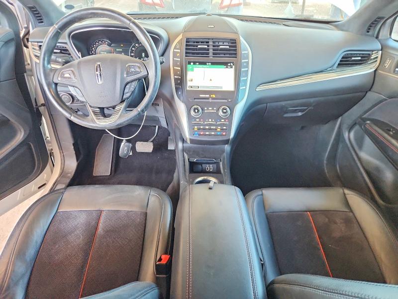 Продажа на аукционе авто 2017 Lincoln Mkc, vin: 5LMCJ4D99HUL21493, номер лота: 55620316
