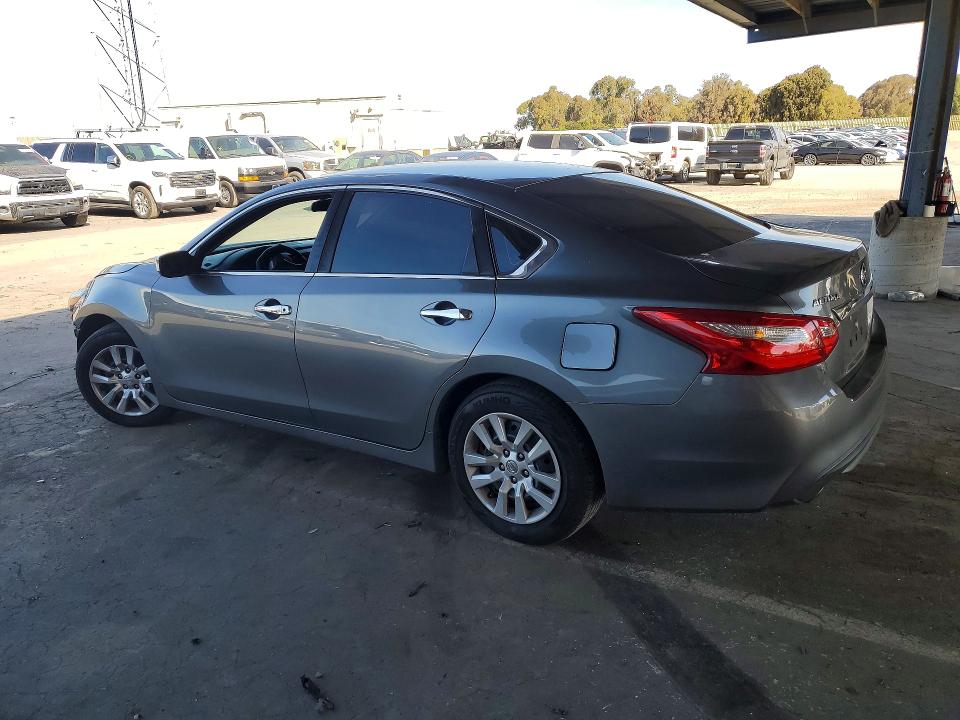 2016 Nissan Altima მანქანა იყიდება აუქციონზე, vin: 1N4AL3AP4GN312673, აუქციონის ნომერი: 56540746