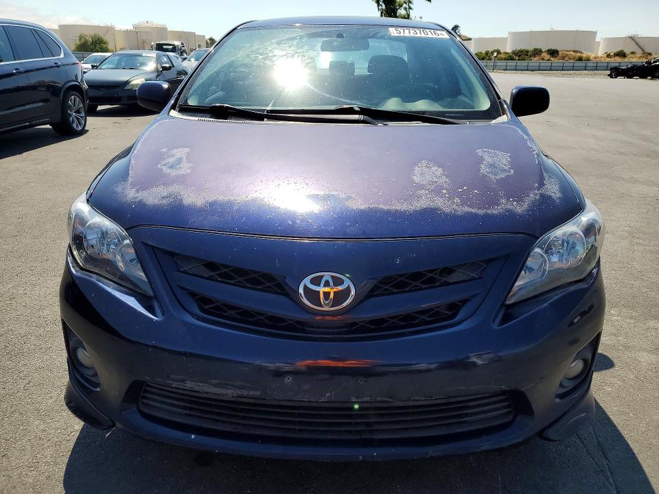 57737016 :رقم المزاد ، 2T1BU4EE5BC649391 vin ، 2011 Toyota Corolla مزاد بيع
