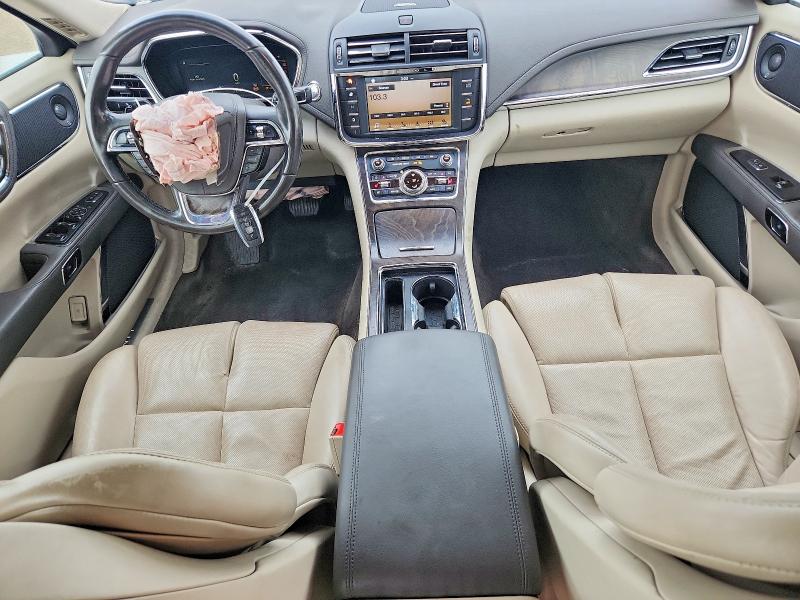 56533516 :رقم المزاد ، 1LN6L9SK3H5605547 vin ، 2017 Lincoln Continental مزاد بيع
