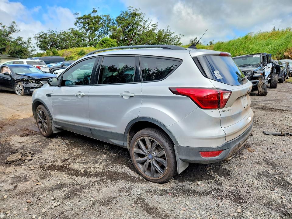 Продажа на аукционе авто 2019 Ford Escape, vin: 1FMCU9GD3KUA07532, номер лота: 55847026