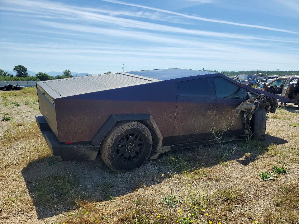 2024 Tesla Cybertruck მანქანა იყიდება აუქციონზე, vin: 7G2CEHED6RA002269, აუქციონის ნომერი: 55905806
