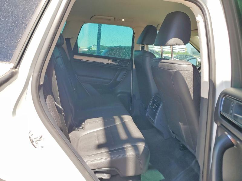 Auction sale of the 2017 Volkswagen Touareg, vin: WVGEF7BP0HD003052, lot number: 57926786