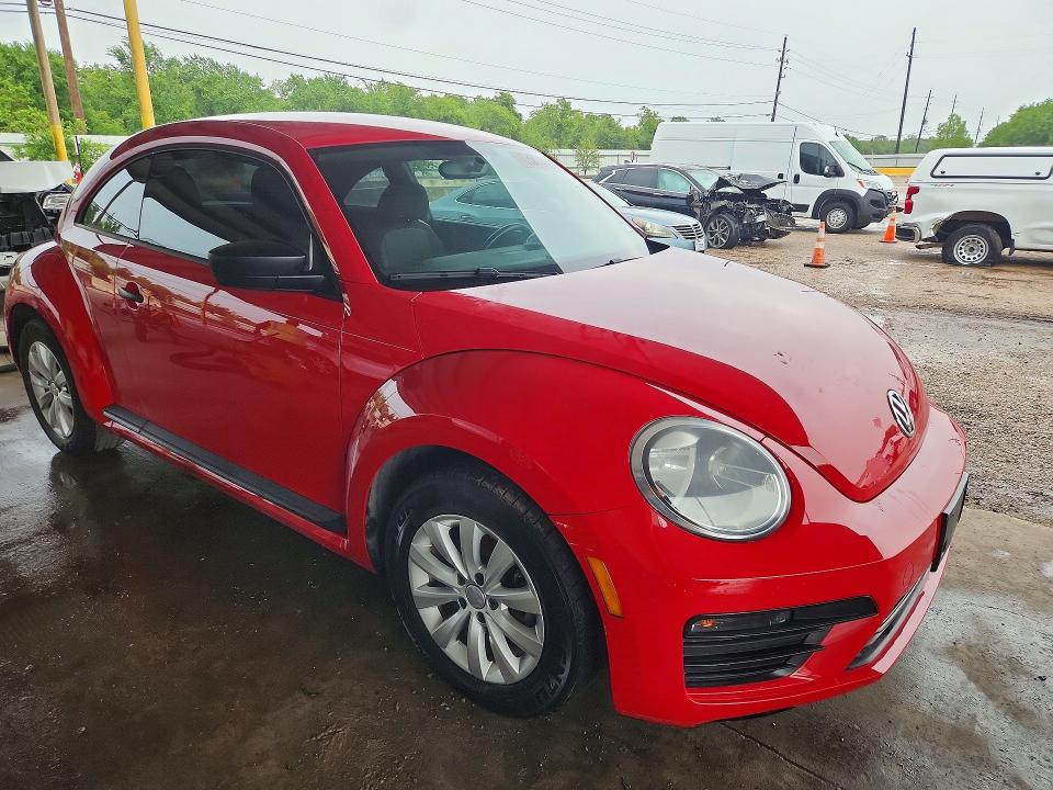 Продажа на аукционе авто 2018 Volkswagen Beetle, vin: 3VWFD7AT2JM721514, номер лота: 50716996