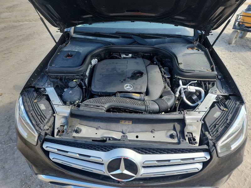 56570906 :رقم المزاد ، W1N0G8DB1NV373184 vin ، 2022 Mercedes-benz Glc مزاد بيع
