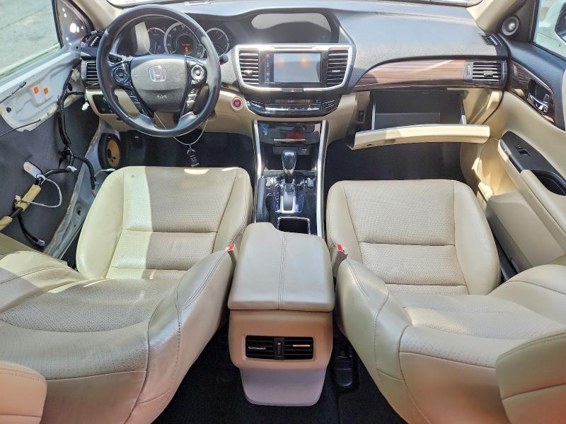 Продажа на аукционе авто 2016 Honda Accord, vin: 1HGCR3F0XGA016157, номер лота: 57310986