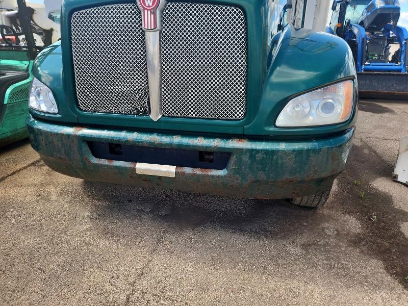 56713596 :رقم المزاد ، 2NKHHM7X5DM363181 vin ، 2013 Kenworth T370 مزاد بيع