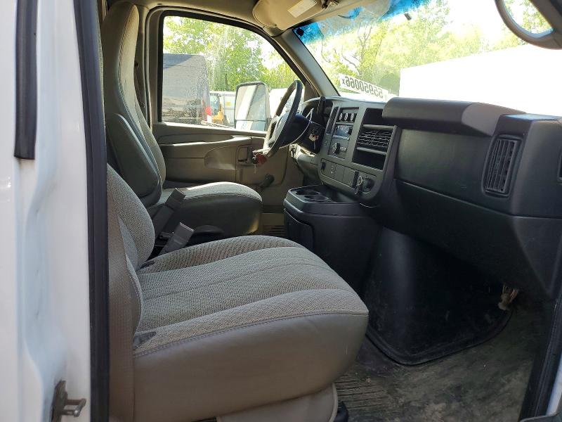 55950066 :رقم المزاد ، 1GB3G2CG5F1267199 vin ، 2015 Chevrolet Express مزاد بيع