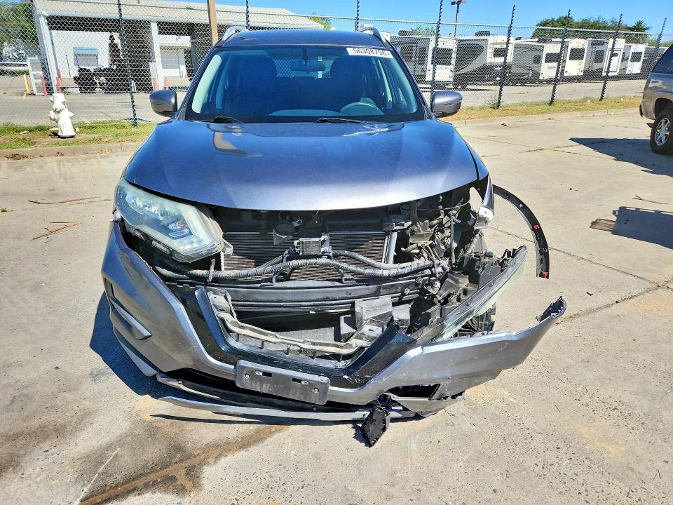 56308796 :رقم المزاد ، 5N1AT2MN5HC834820 vin ، 2017 Nissan Rogue مزاد بيع