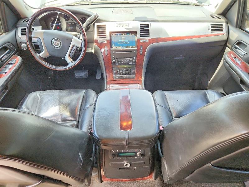 2007 Cadillac Escalade მანქანა იყიდება აუქციონზე, vin: 1GYFK638X7R222411, აუქციონის ნომერი: 57596106