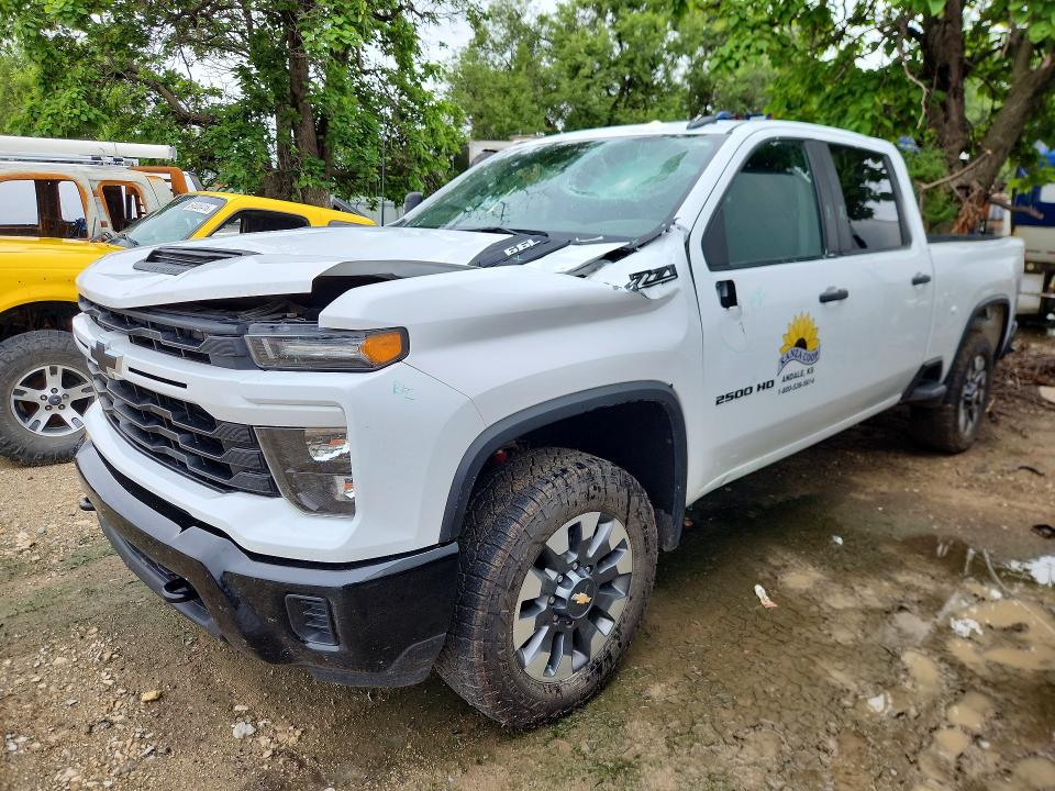 57955426 :رقم المزاد ، 2GC4YME76R1181825 vin ، 2024 Chevrolet Silverado مزاد بيع