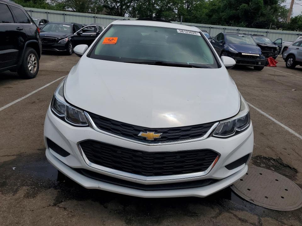 58123026 :رقم المزاد ، 1G1BA5SMXH7134576 vin ، 2017 Chevrolet Cruze مزاد بيع