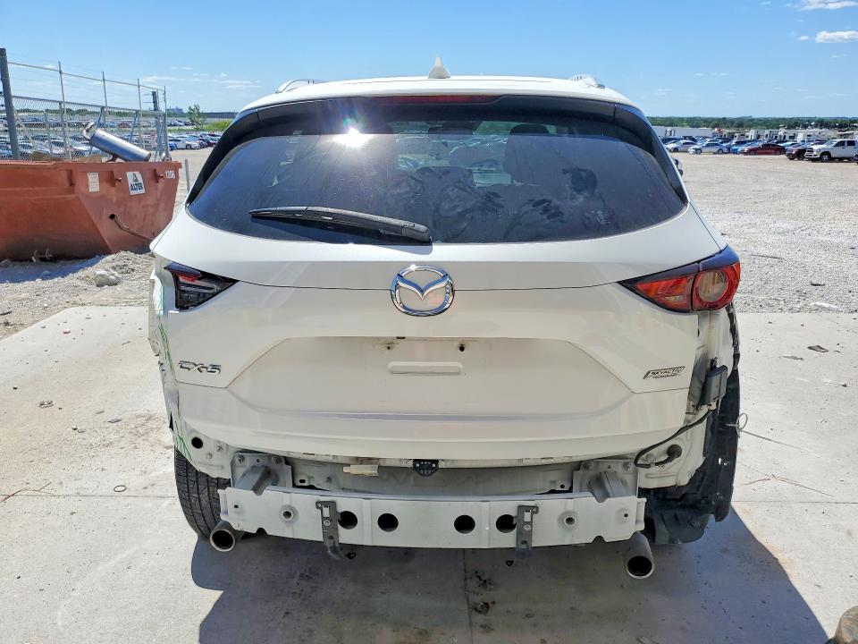 2018 Mazda Cx-5 მანქანა იყიდება აუქციონზე, vin: JM3KFADM6J1377686, აუქციონის ნომერი: 57209216