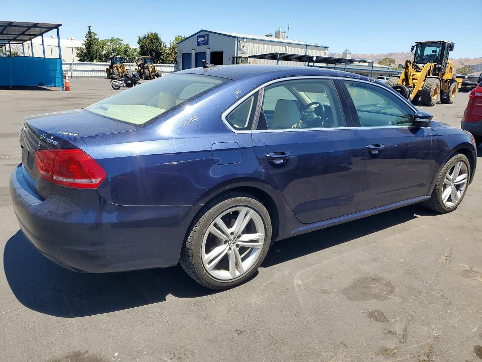 58267176 :رقم المزاد ، 1VWBN7A37EC052434 vin ، 2014 Volkswagen Passat مزاد بيع