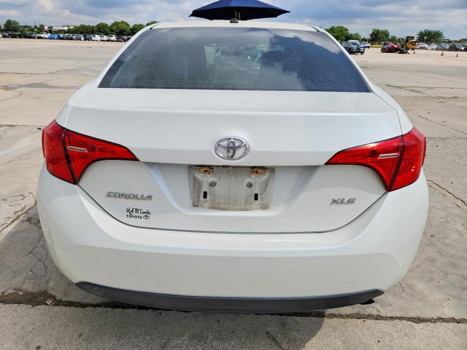 2017 Toyota Corolla მანქანა იყიდება აუქციონზე, vin: 5YFBURHE5HP581577, აუქციონის ნომერი: 55860846