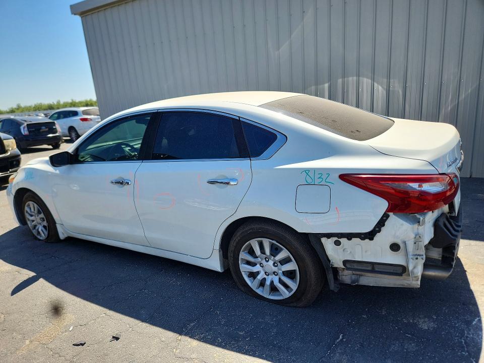 2018 Nissan Altima მანქანა იყიდება აუქციონზე, vin: 1N4AL3AP7JC159337, აუქციონის ნომერი: 58158896