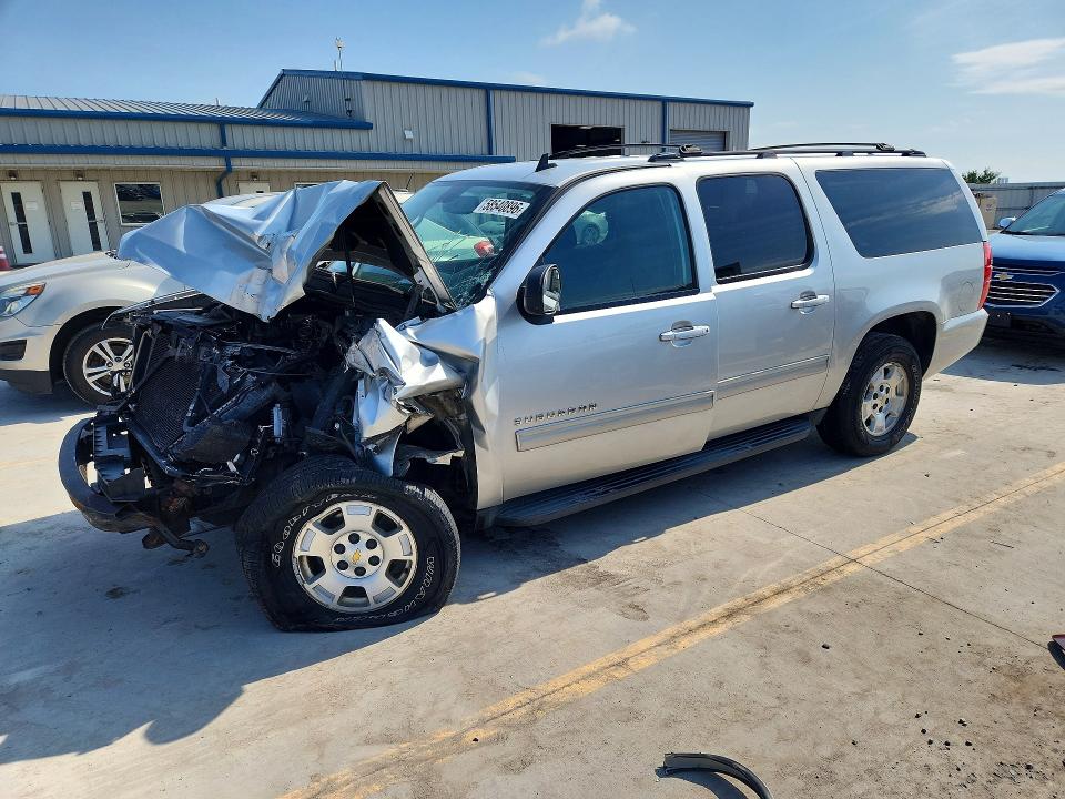 2011 Chevrolet Suburban მანქანა იყიდება აუქციონზე, vin: 1GNSCHE0XBR167799, აუქციონის ნომერი: 58540896