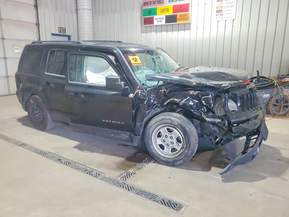 58900306 :رقم المزاد ، 1C4NJPBA7ED864383 vin ، 2014 Jeep Patriot مزاد بيع