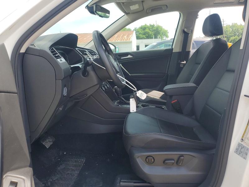 56302736 :رقم المزاد ، 3VV2B7AX5MM045690 vin ، 2021 Volkswagen Tiguan مزاد بيع
