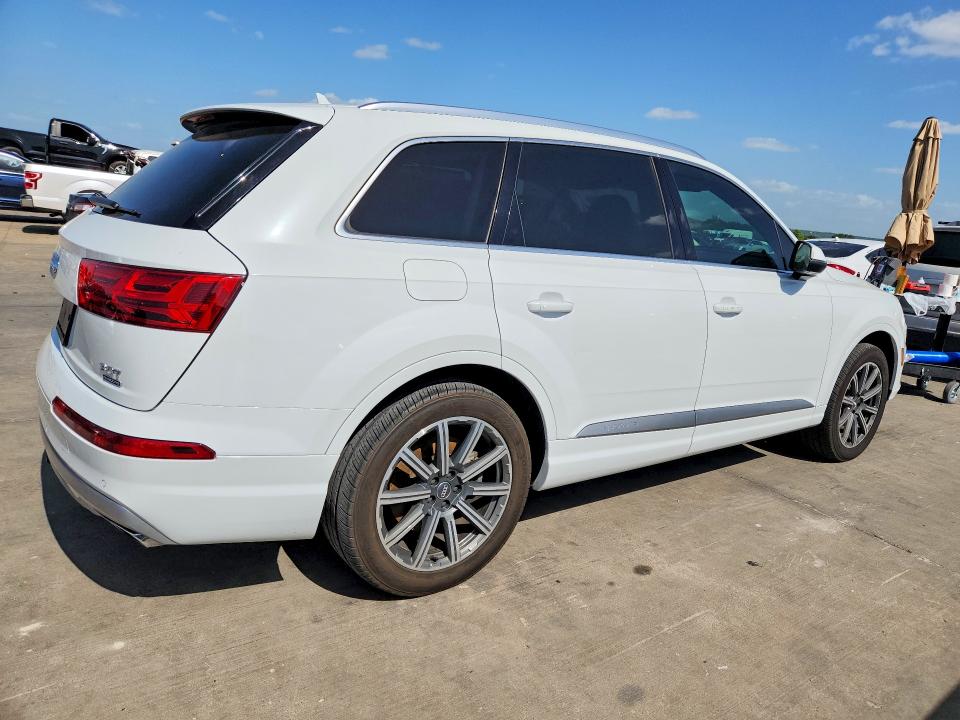 Продаж на аукціоні авто 2017 Audi Q7, vin: WA1LAAF7XHD034739, номер лоту: 59032586