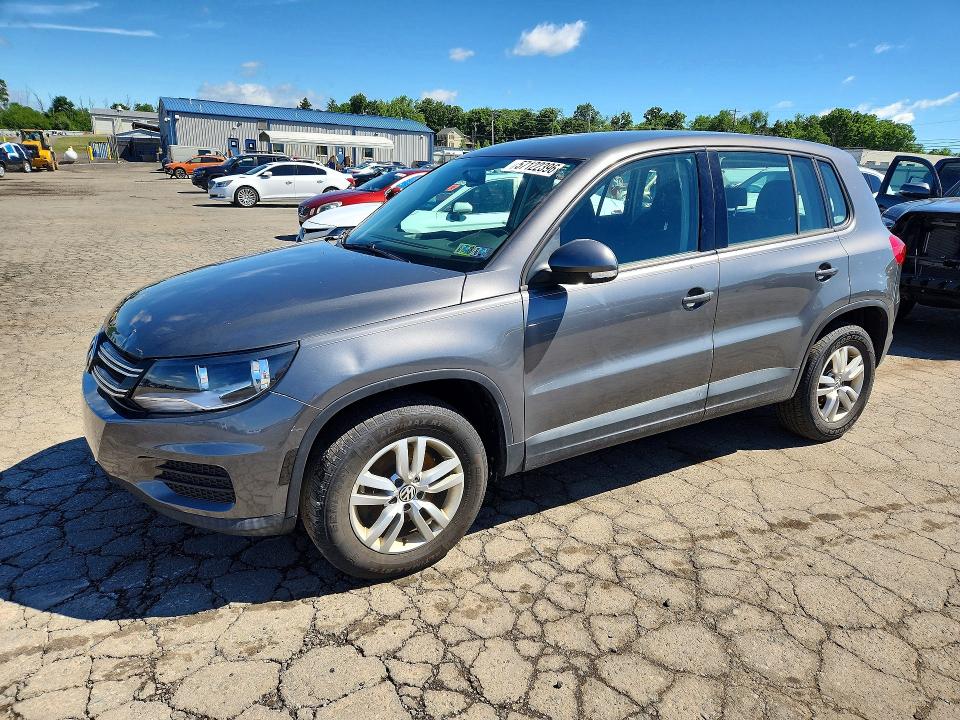 2012 Volkswagen Tiguan მანქანა იყიდება აუქციონზე, vin: WVGBV7AX2CW005034, აუქციონის ნომერი: 57122396