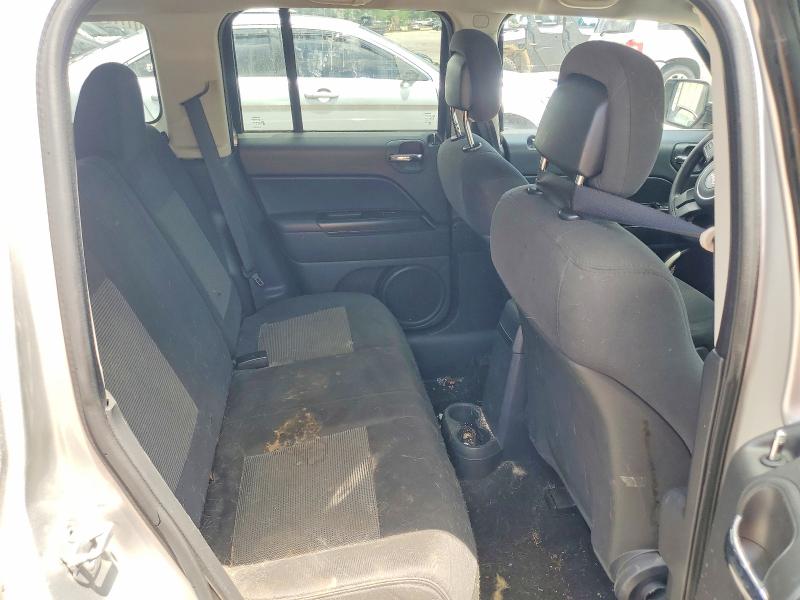56936326 :رقم المزاد ، 1J4NT1GB3BD196841 vin ، 2011 Jeep Patriot مزاد بيع