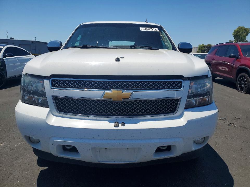 Продажа на аукционе авто 2013 Chevrolet Suburban, vin: 1GNSKKE79DR214451, номер лота: 57868916