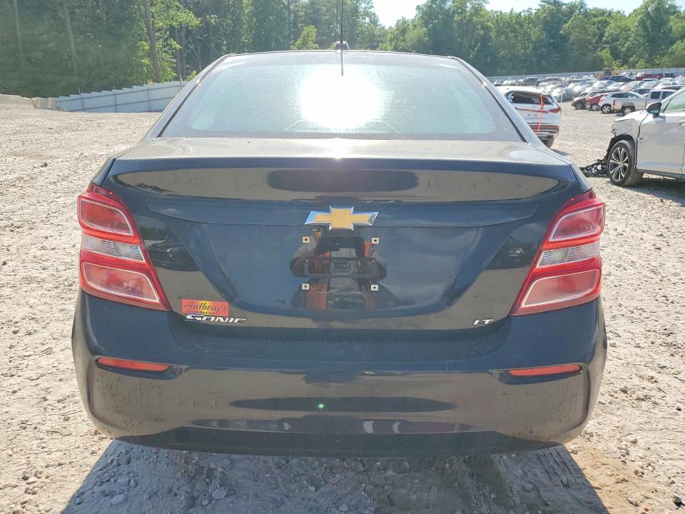 2017 Chevrolet Sonic მანქანა იყიდება აუქციონზე, vin: 1G1JD5SH2H4126155, აუქციონის ნომერი: 57361006