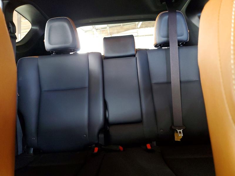 Продажа на аукционе авто 2018 Toyota Rav4, vin: JTMJFREV9JJ235858, номер лота: 59313736