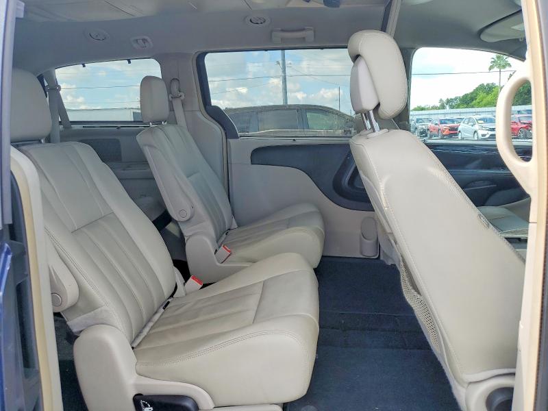 Продаж на аукціоні авто 2015 Chrysler Town & Country, vin: 2C4RC1BG0FR514413, номер лоту: 57490656