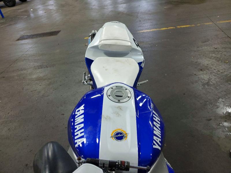 2001 Yamaha Yzfr1 მანქანა იყიდება აუქციონზე, vin: JYARN05E41A010843, აუქციონის ნომერი: 57772766