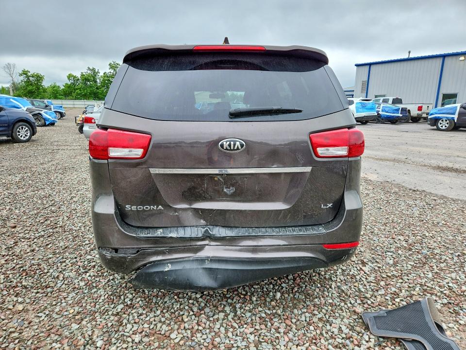 58522006 :رقم المزاد ، KNDMB5C16J6348607 vin ، 2018 Kia Sedona مزاد بيع