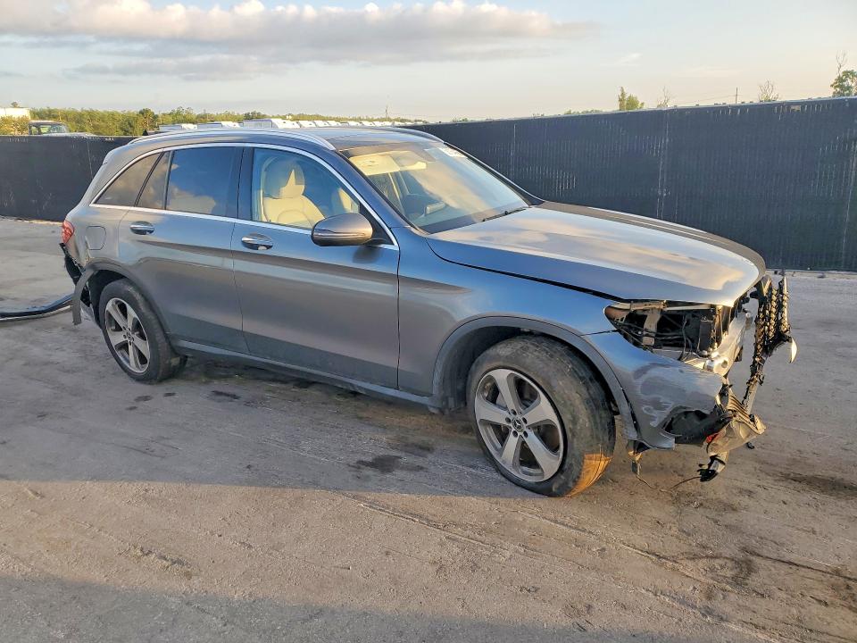 58764456 :رقم المزاد ، WDC0G4JB7KV161156 vin ، 2019 Mercedes-benz Glc مزاد بيع
