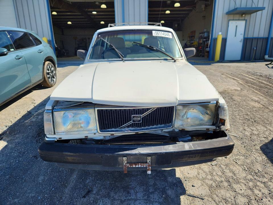 56114546 :رقم المزاد ، YV1AA8856L1866925 vin ، 1990 Volvo 240 مزاد بيع