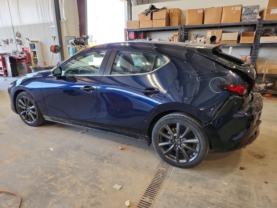 Продаж на аукціоні авто 2020 Mazda 3, vin: JM1BPAMM2L1170530, номер лоту: 56107006