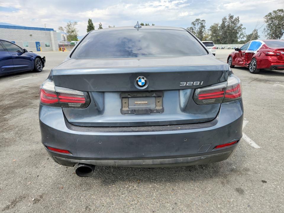 57931476 :رقم المزاد ، WBA3C1G51FNR50050 vin ، 2015 Bmw 328 مزاد بيع