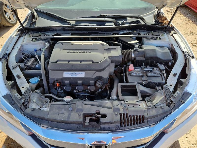 57941036 :رقم المزاد ، 1HGCR3F05HA030923 vin ، 2017 Honda Accord مزاد بيع