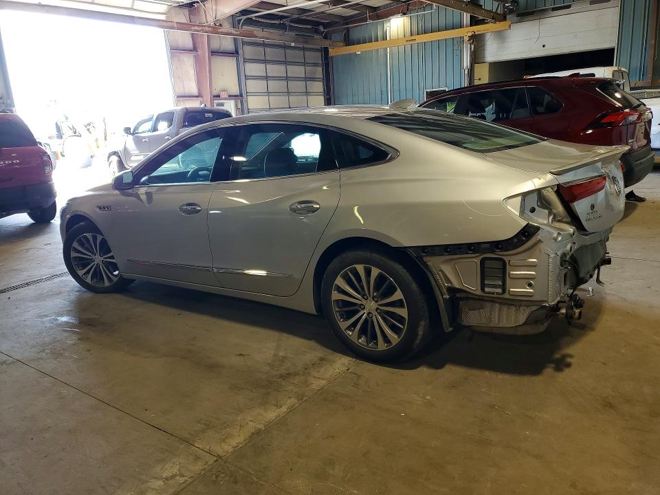 58366216 :رقم المزاد ، 1G4ZR5SS1JU142811 vin ، 2018 Buick Lacrosse مزاد بيع