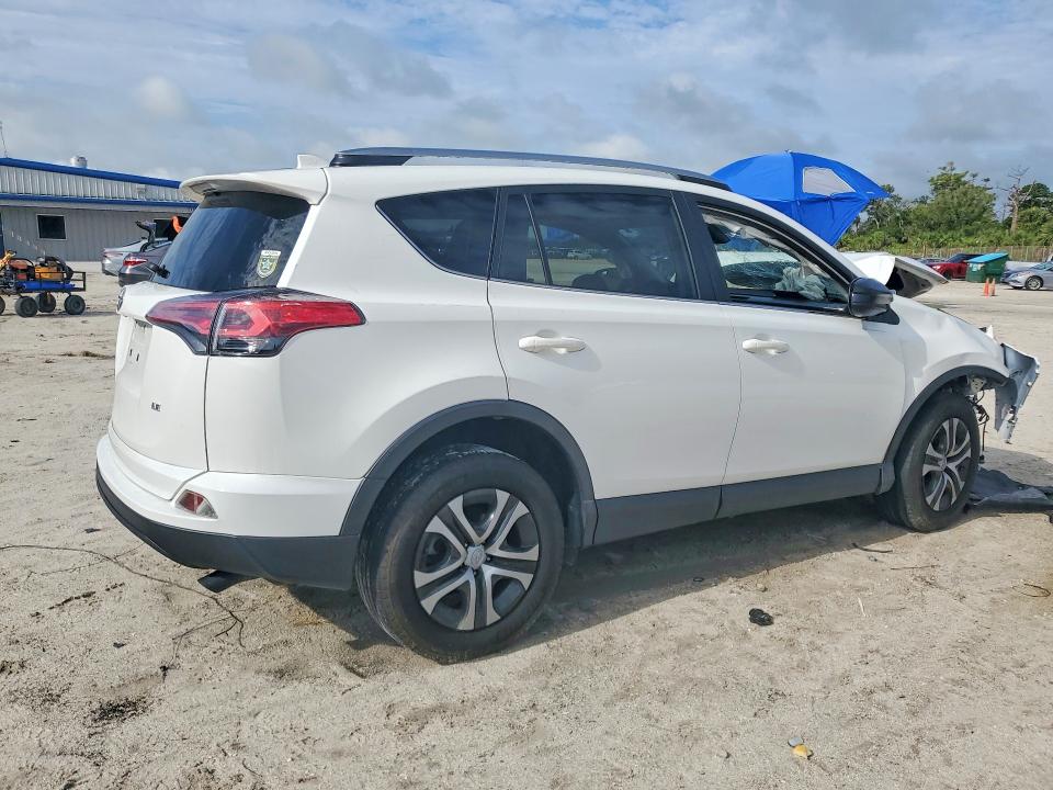 Продаж на аукціоні авто 2018 Toyota Rav4, vin: JTMZFREV7JD109970, номер лоту: 55684146