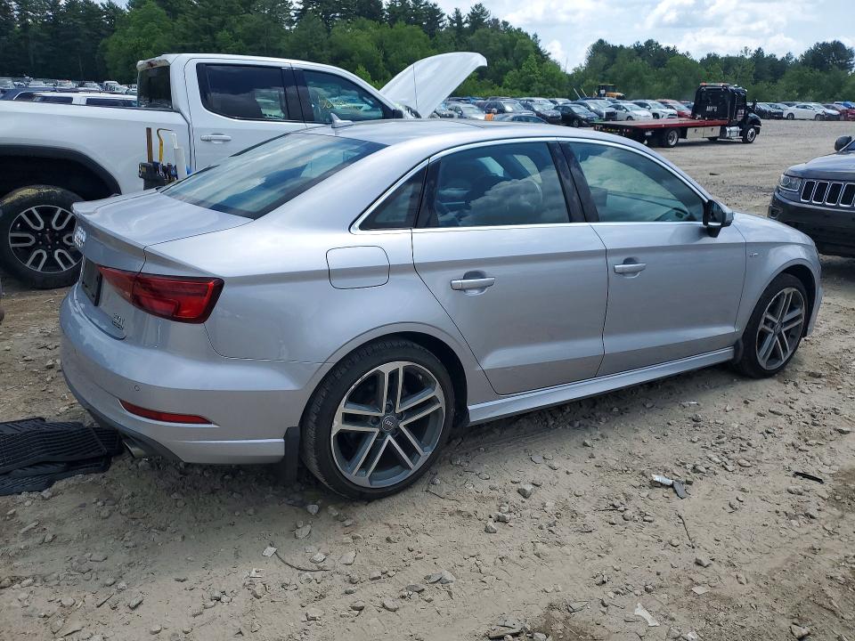 Продаж на аукціоні авто 2018 Audi A3, vin: WAUJ8GFF9J1040376, номер лоту: 56742666