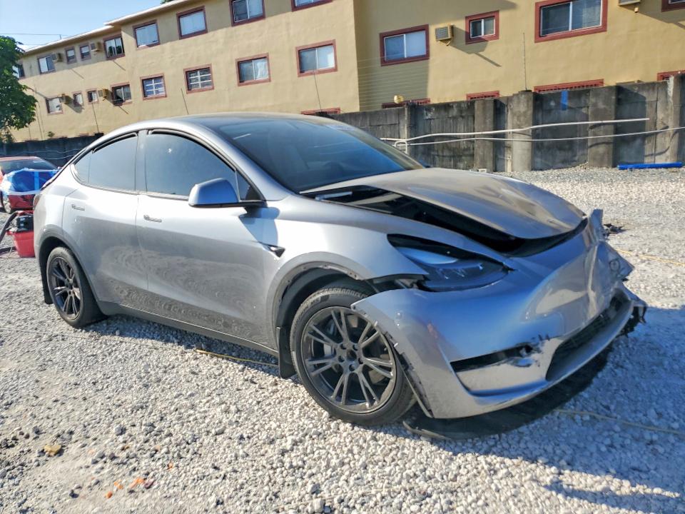 Продаж на аукціоні авто 2025 Tesla Model Y, vin: 7SAYGDED6SF256667, номер лоту: 57499236