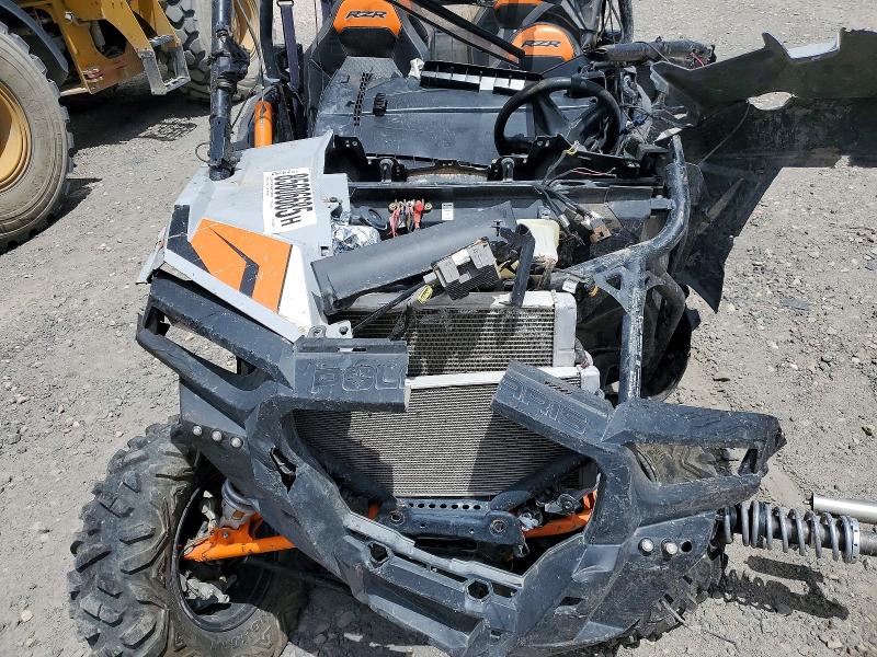 85606685 :رقم المزاد ، 3NSVFE920JF945702 vin ، 2018 Pola Rzr Xp مزاد بيع