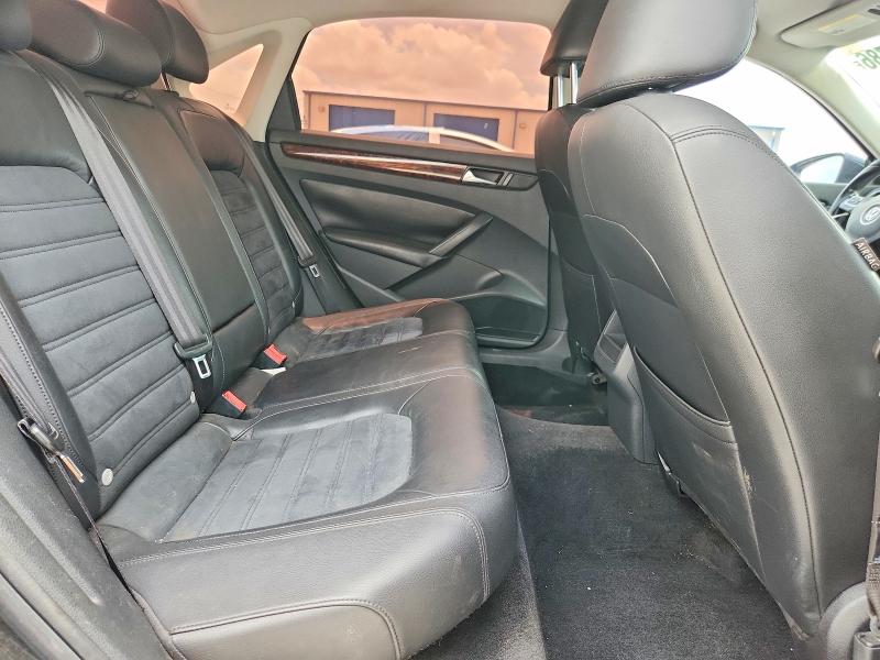 58103786 :رقم المزاد ، 1VWCN7A3XCC005710 vin ، 2012 Volkswagen Passat مزاد بيع