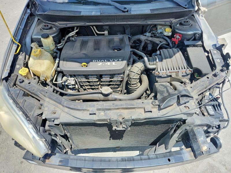 58632566 :رقم المزاد ، 1C3CCBBB6CN226540 vin ، 2012 Chrysler 200 مزاد بيع
