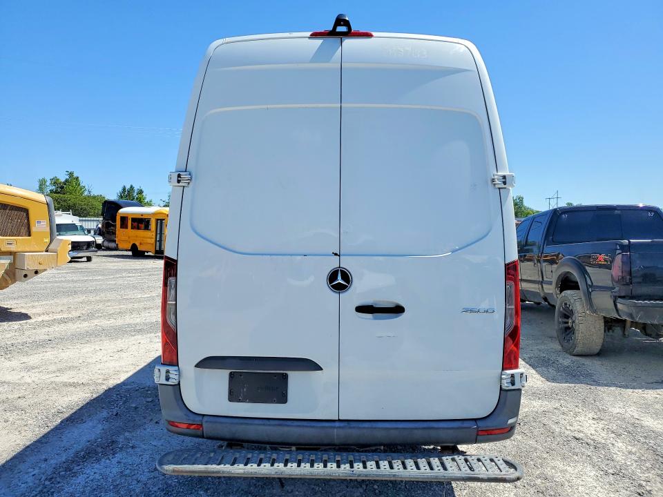 54661906 :رقم المزاد ، WD3PF1CDXKP049468 vin ، 2019 Mercedes Benz Sprinter مزاد بيع