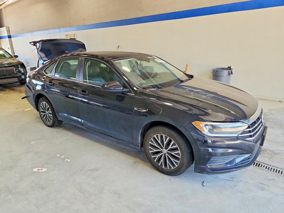 Продажа на аукционе авто 2019 Volkswagen Jetta, vin: 3VWE57BU0KM205864, номер лота: 53981546