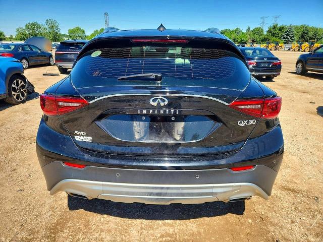 56982816 :رقم المزاد ، SJKCH5CR9HA026404 vin ، 2017 Infiniti Qx30 مزاد بيع