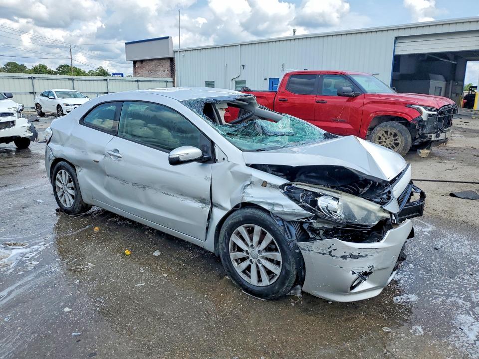 2014 Kia Forte მანქანა იყიდება აუქციონზე, vin: KNAFX6A86E5195378, აუქციონის ნომერი: 58556186