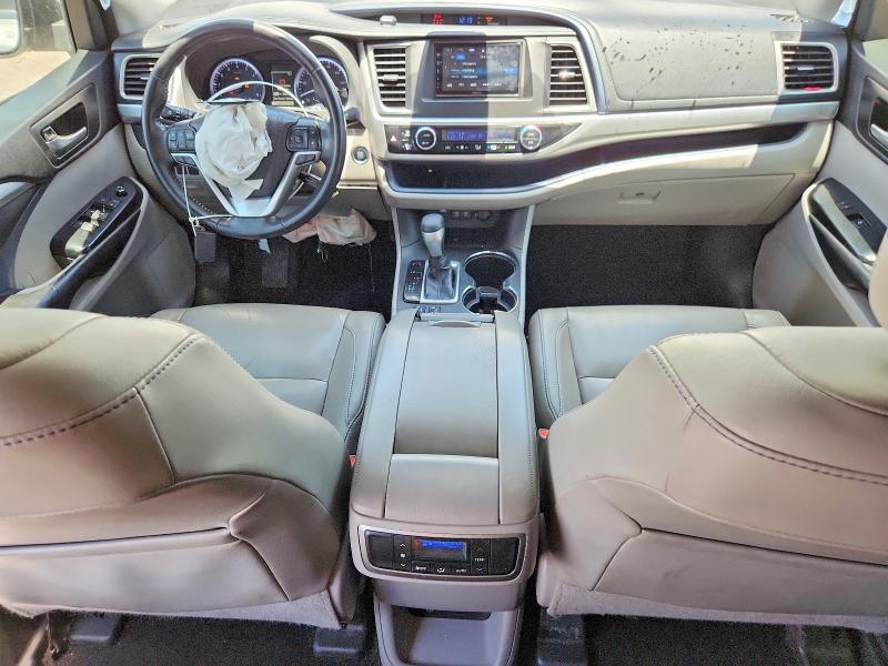 2018 Toyota Highlander მანქანა იყიდება აუქციონზე, vin: 5TDKZRFH3JS544474, აუქციონის ნომერი: 56475696